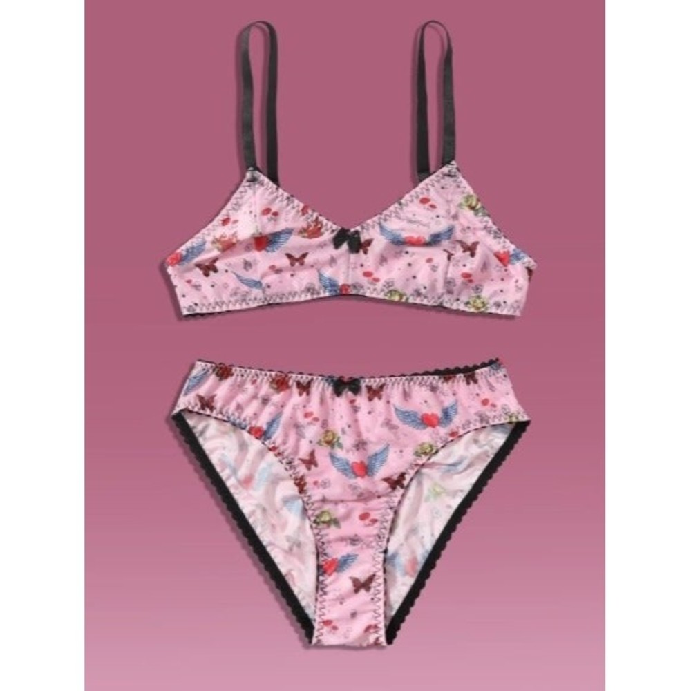 Size 8 Medium Pink Butterfly, Heart & Wings Graphic Bow Lingerie Set